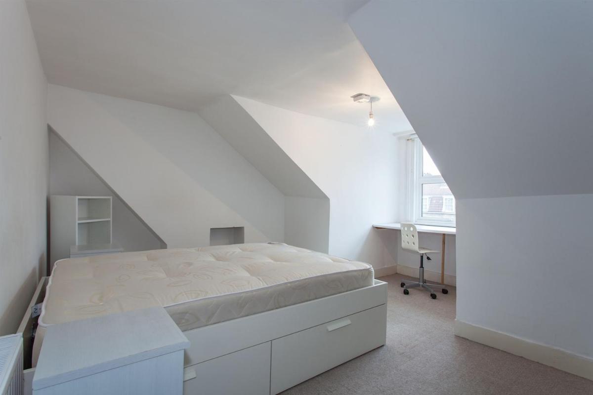 Spacious 3 Bed Apartment, Nw6 Apartment